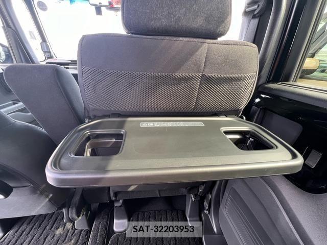 Honda N BOX CUSTOM 2023-04 279238-9