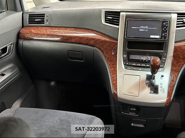 Toyota VELLFIRE 2009-12 287848-11