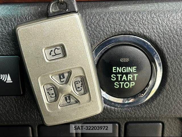 Toyota VELLFIRE 2009-12 287848-5