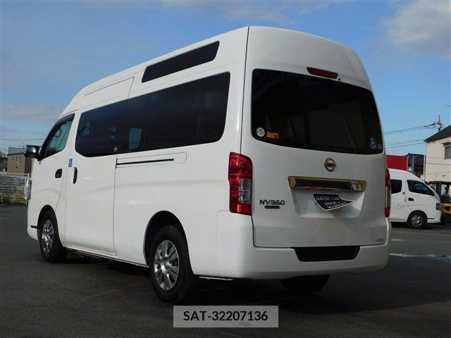 Nissan NV350 Caravan 2018-04 365581-6