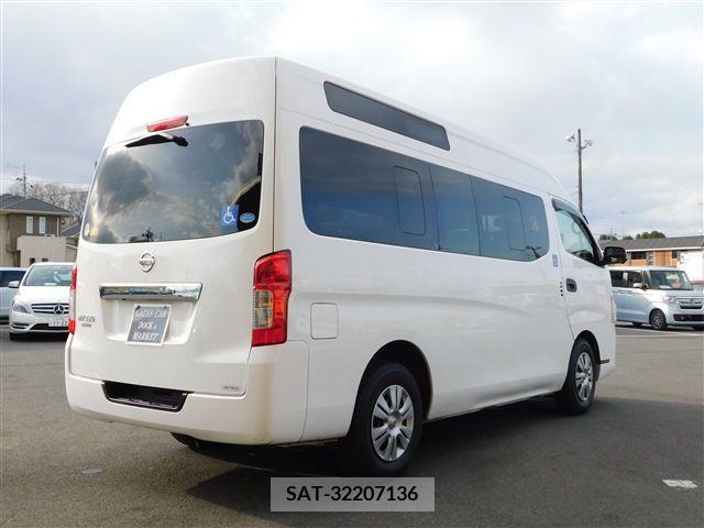 Nissan NV350 Caravan 2018-04 365581-7