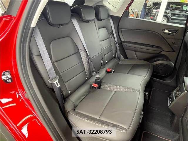 Renault CAPTUR 2021-08 337925-5