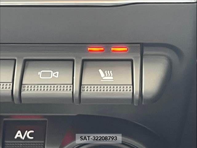 Renault CAPTUR 2021-08 337925-8