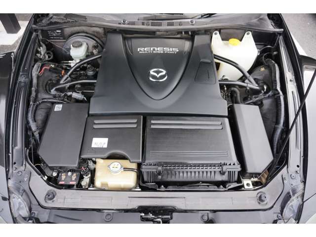 Mazda RX-8 2012-05 10880-5