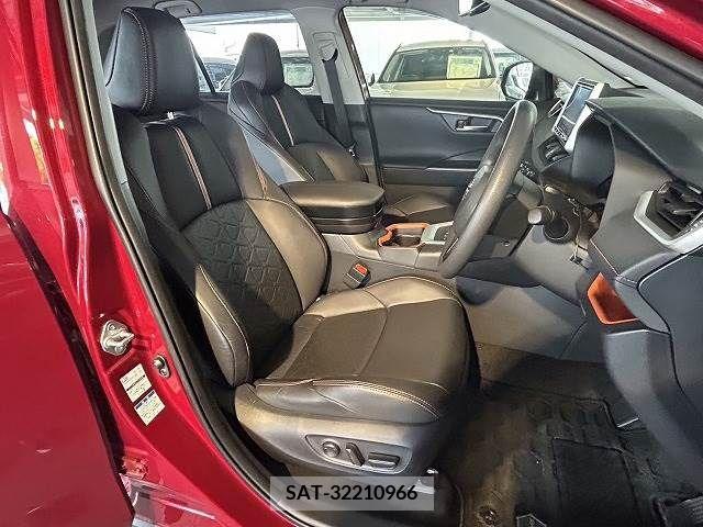Toyota RAV4 2019-05 282822-7