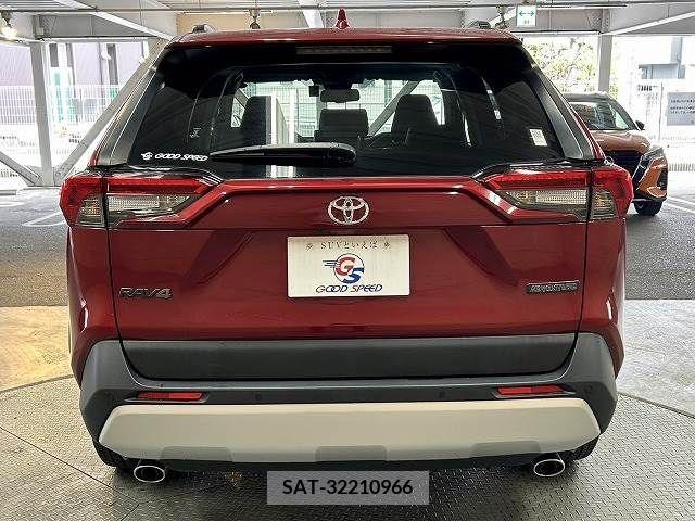 Toyota RAV4 2019-05 282822-18