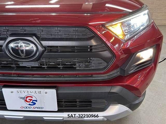 Toyota RAV4 2019-05 282822-9