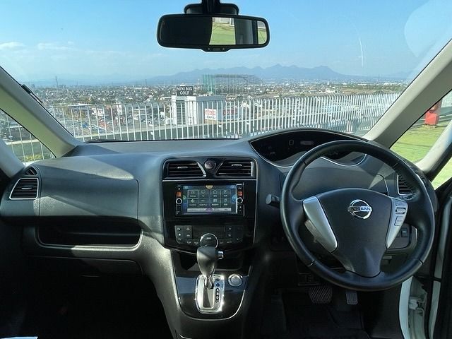 Nissan SERENA 2015-07 193568-1