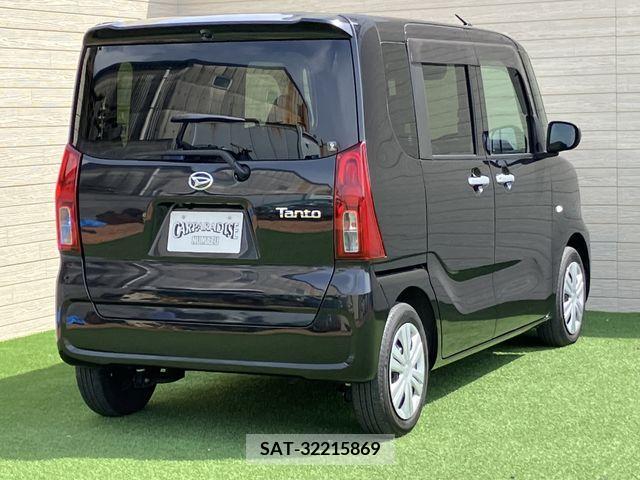 Daihatsu TANTO 2022-03 246111-1