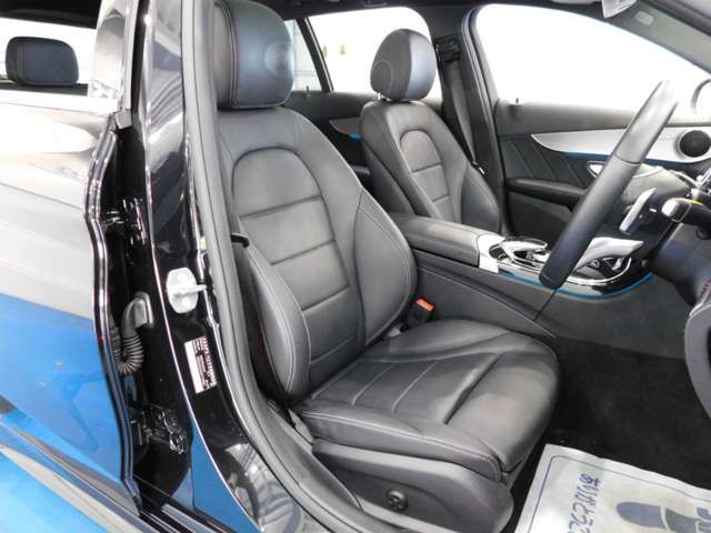 Mercedes Benz C-CLASS 2018-08 22209-4