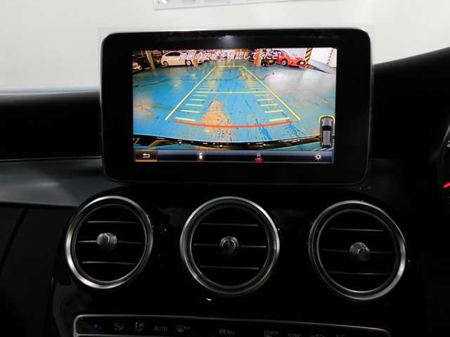 Mercedes Benz C-CLASS 2018-08 22209-10
