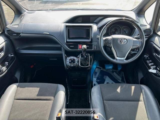 Toyota NOAH 2020-11 279550-1