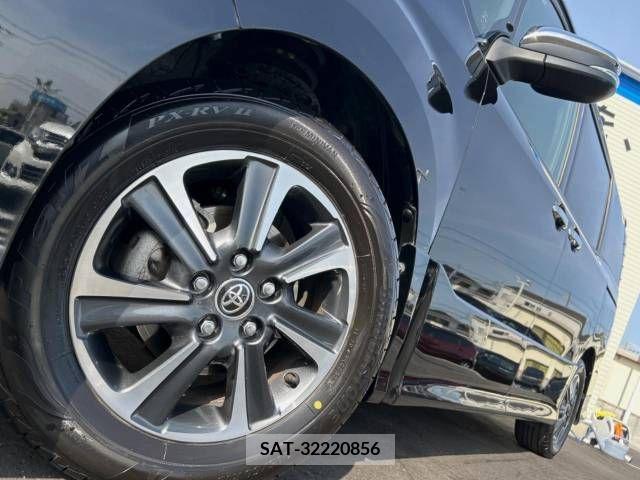 Toyota NOAH 2020-11 279550-16