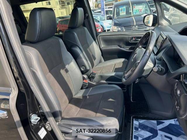 Toyota NOAH 2020-11 279550-12
