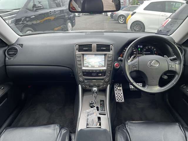 Lexus IS 2005-12 5698-4