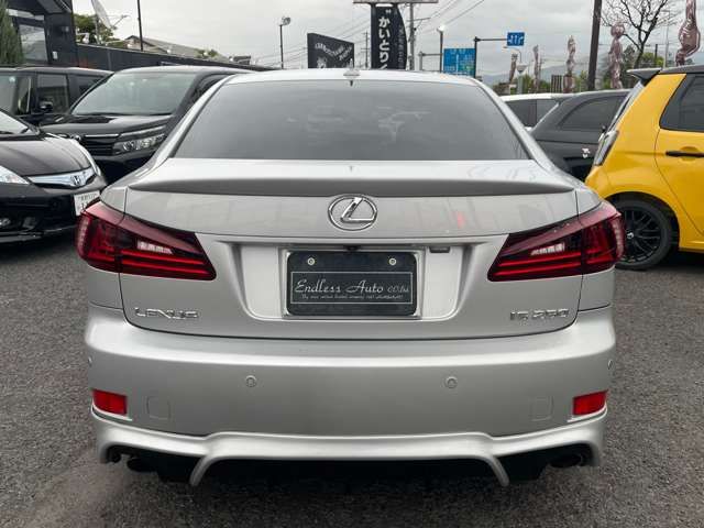 Lexus IS 2005-12 5698-7