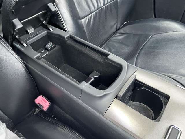 Lexus IS 2005-12 5698-19