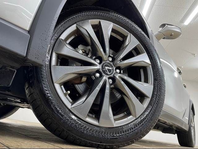 Lexus UX 2019-08 190019-18