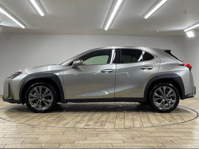 Lexus UX 2019-08 190019-14