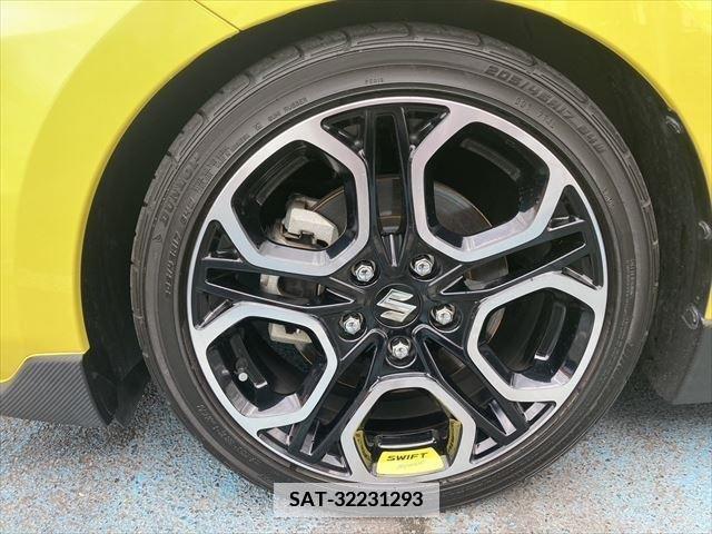 Suzuki SWIFT 2017-09 376542-17