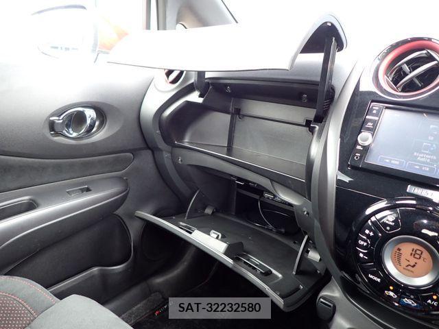 Nissan NOTE 2019-04 334838-15