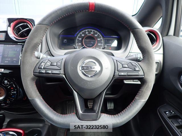Nissan NOTE 2019-04 334838-13