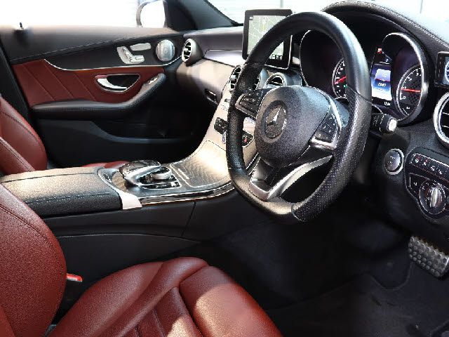 Amg C-CLASS 2018-08 25226-11