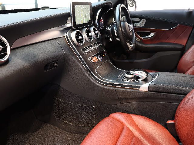 Amg C-CLASS 2018-08 25226-1