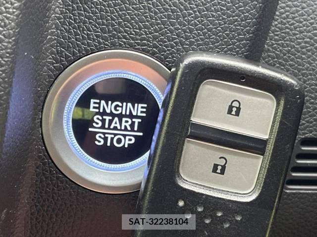 Honda FIT 2017-11 269516-7
