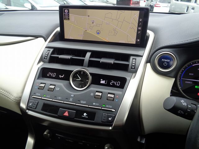 Lexus NX 2018-10 22790-13