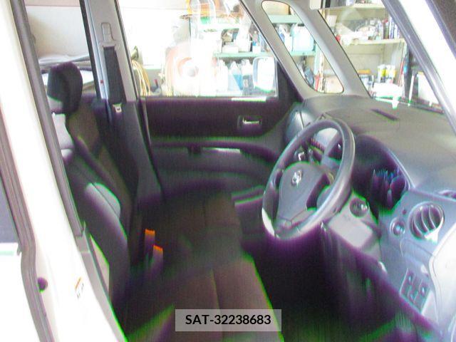 Nissan ROOX 2011-06 202247-16
