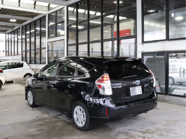 Toyota PRIUS ALPHA 2015-06 29259-4