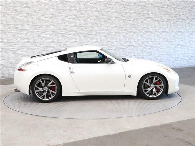 Nissan FAIRLADY Z 2013-03 10049-8