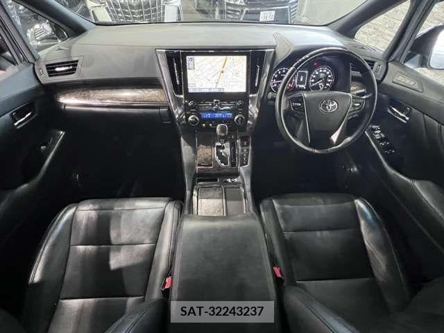 Toyota ALPHARD 2020-03 303632-18
