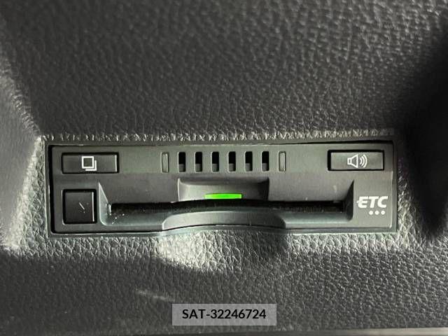 Toyota YARIS 2023-07 371416-6