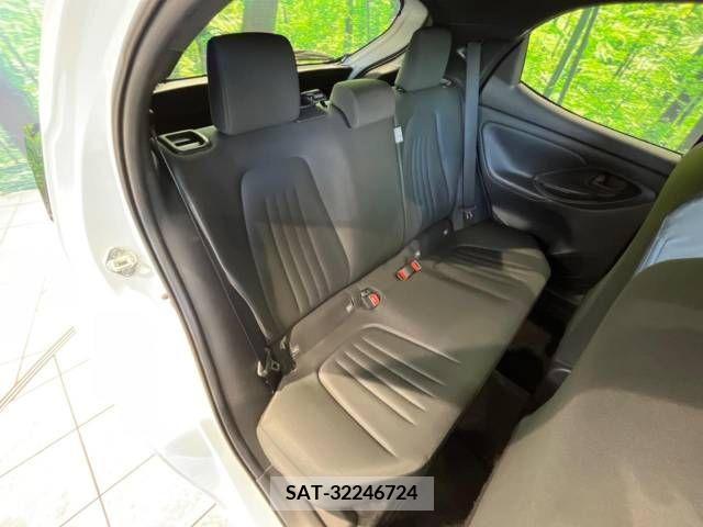 Toyota YARIS 2023-07 371416-9