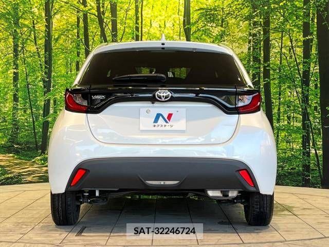 Toyota YARIS 2023-07 371416-15