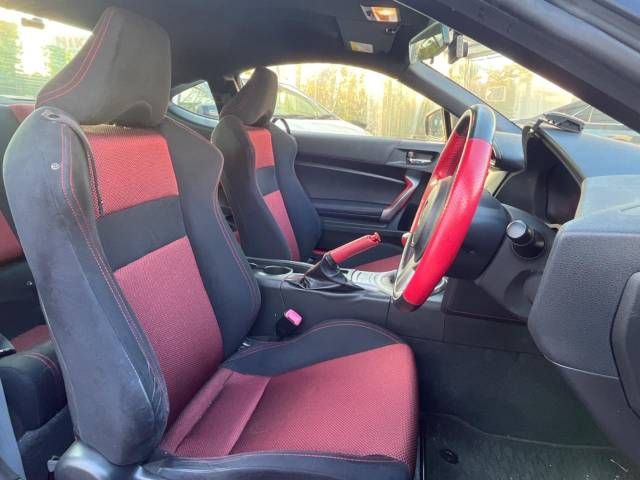 Toyota 86 2013-03 25412-9