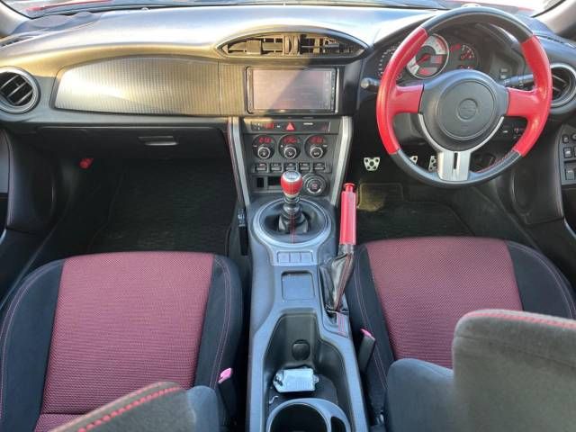 Toyota 86 2013-03 25412-1