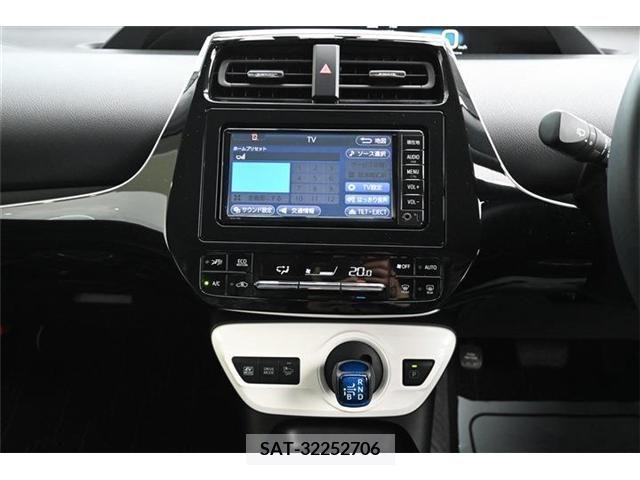 Toyota PRIUS 2018-05 385926-10