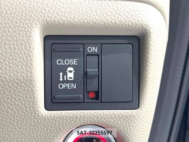 Honda N BOX CUSTOM 2019-09 345939-4