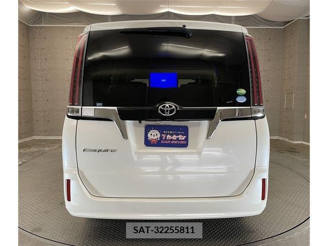 Toyota ESQUIRE 2018-09 347602-23