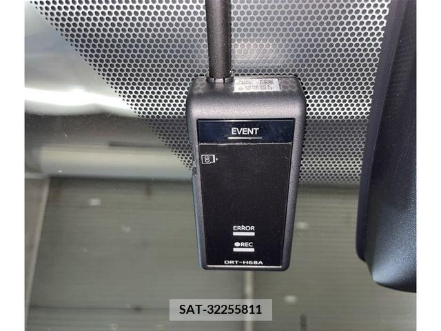 Toyota ESQUIRE 2018-09 347602-17