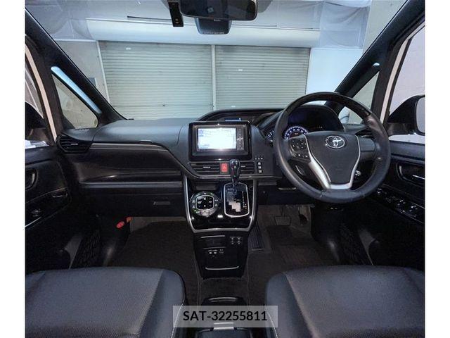 Toyota ESQUIRE 2018-09 347602-2