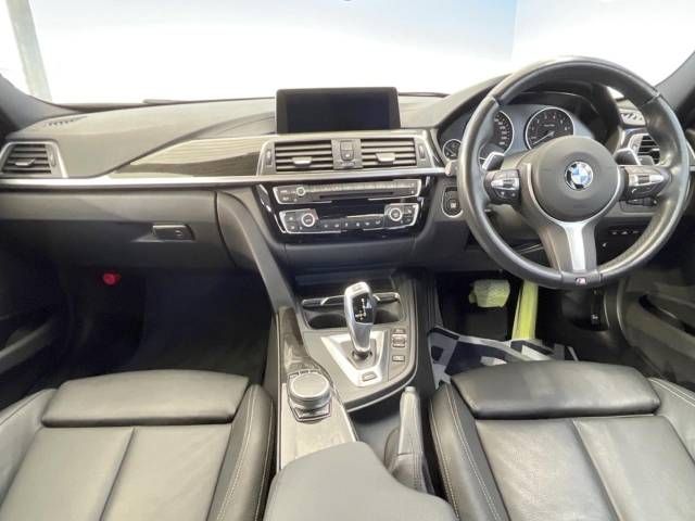 Bmw 3 SERIES 2018-03 182344-1