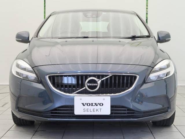 Volvo V40 2019-10 186782-16