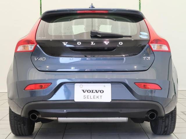 Volvo V40 2019-10 186782-18