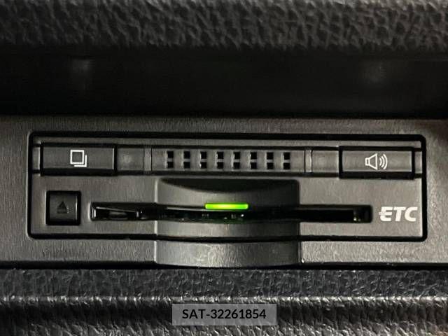 Toyota VOXY 2015-01 289936-6