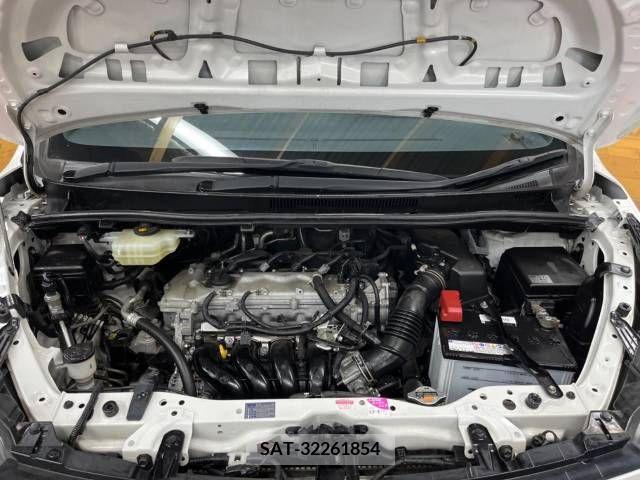 Toyota VOXY 2015-01 289936-18