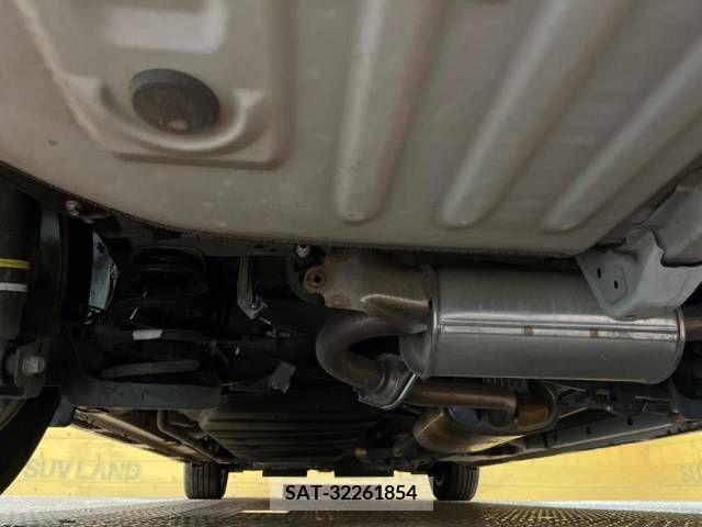 Toyota VOXY 2015-01 289936-19